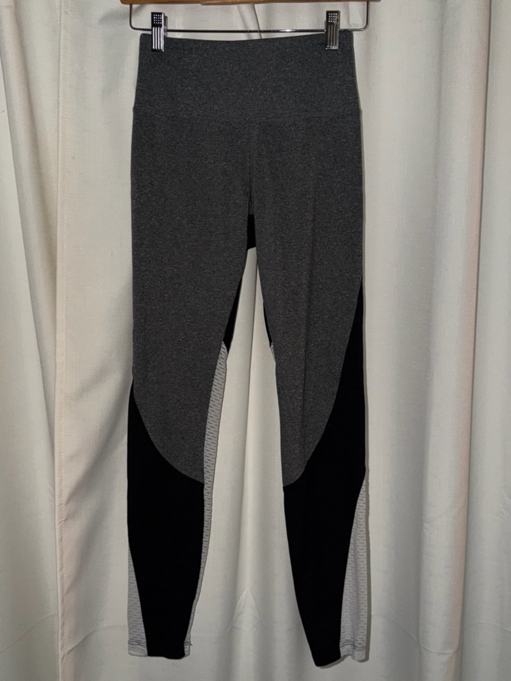 Women's Charcoal and Black Colorblock High-Waist Leggings